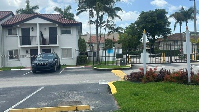 MIRA VILLAS CONDO - Residential