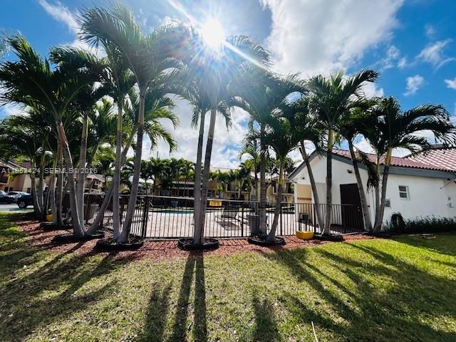 MIRA VILLAS CONDO - Residential