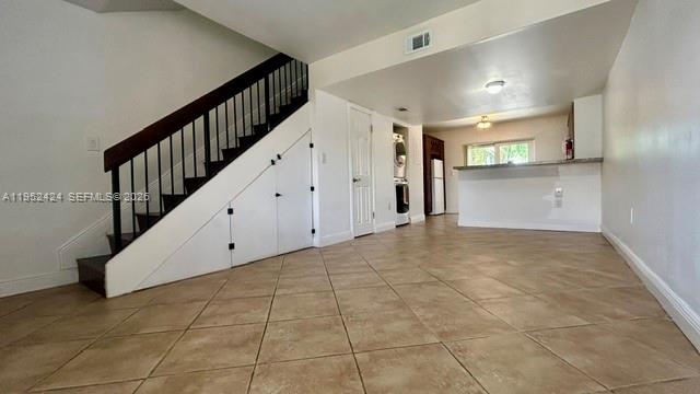 MIRA VILLAS CONDO - Residential