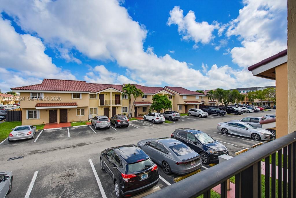MIRA VILLAS CONDO - Residential