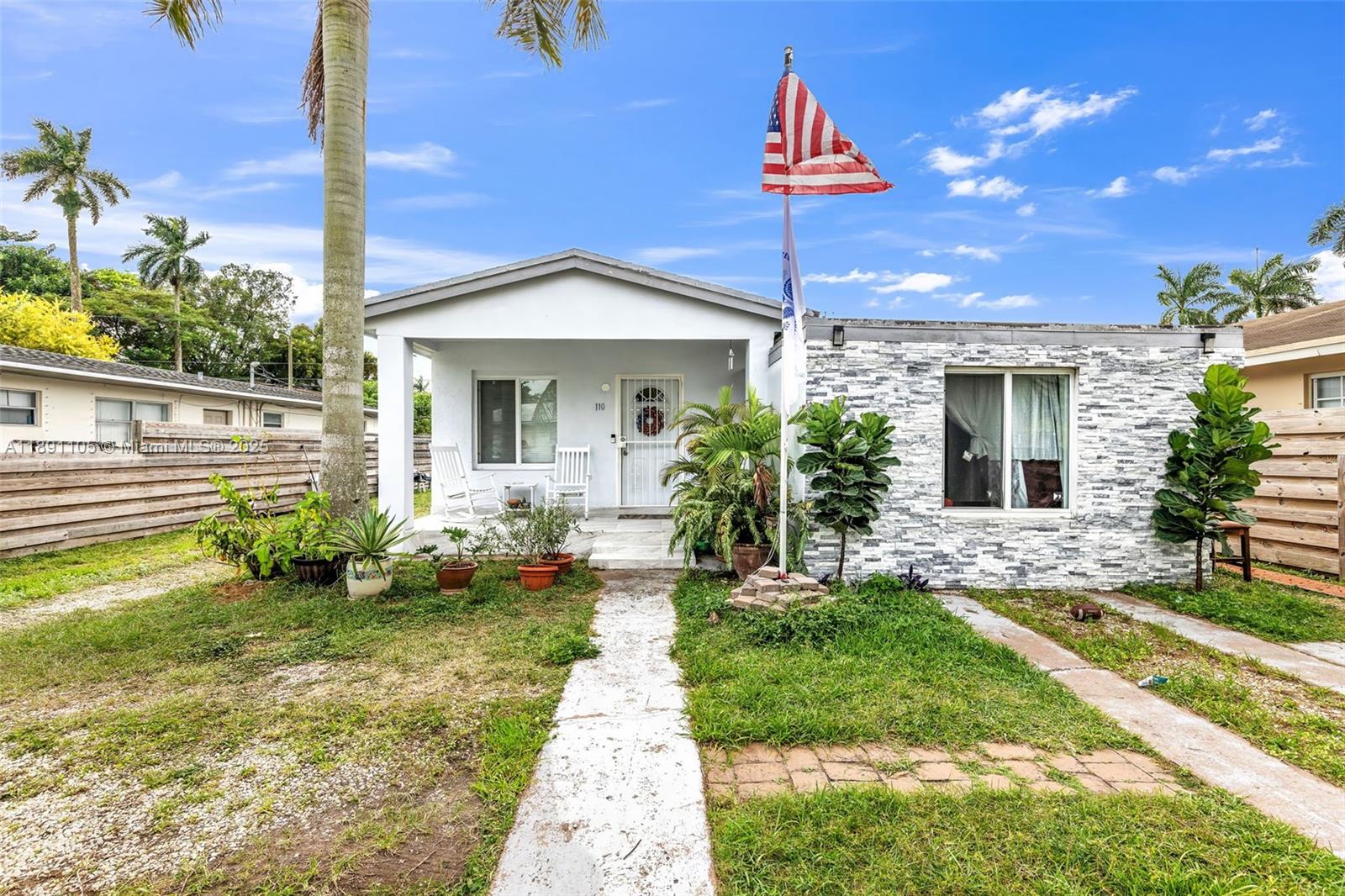 Step into this beautifully designed 3bed 2 bathroom home offering a spacious, open-concept layout perfect for modern living. The bright and airy interiors flow seamlessly, ideal for both family time and entertaining guests. Step outside to an expansive backyard, perfect for outdoor gatherings, gardening, or enjoying Florida’s year-round sunshine. Located near schools, parks, and shopping, this home combines comfort and convenience. Don’t miss the opportunity to make this charming property your own!