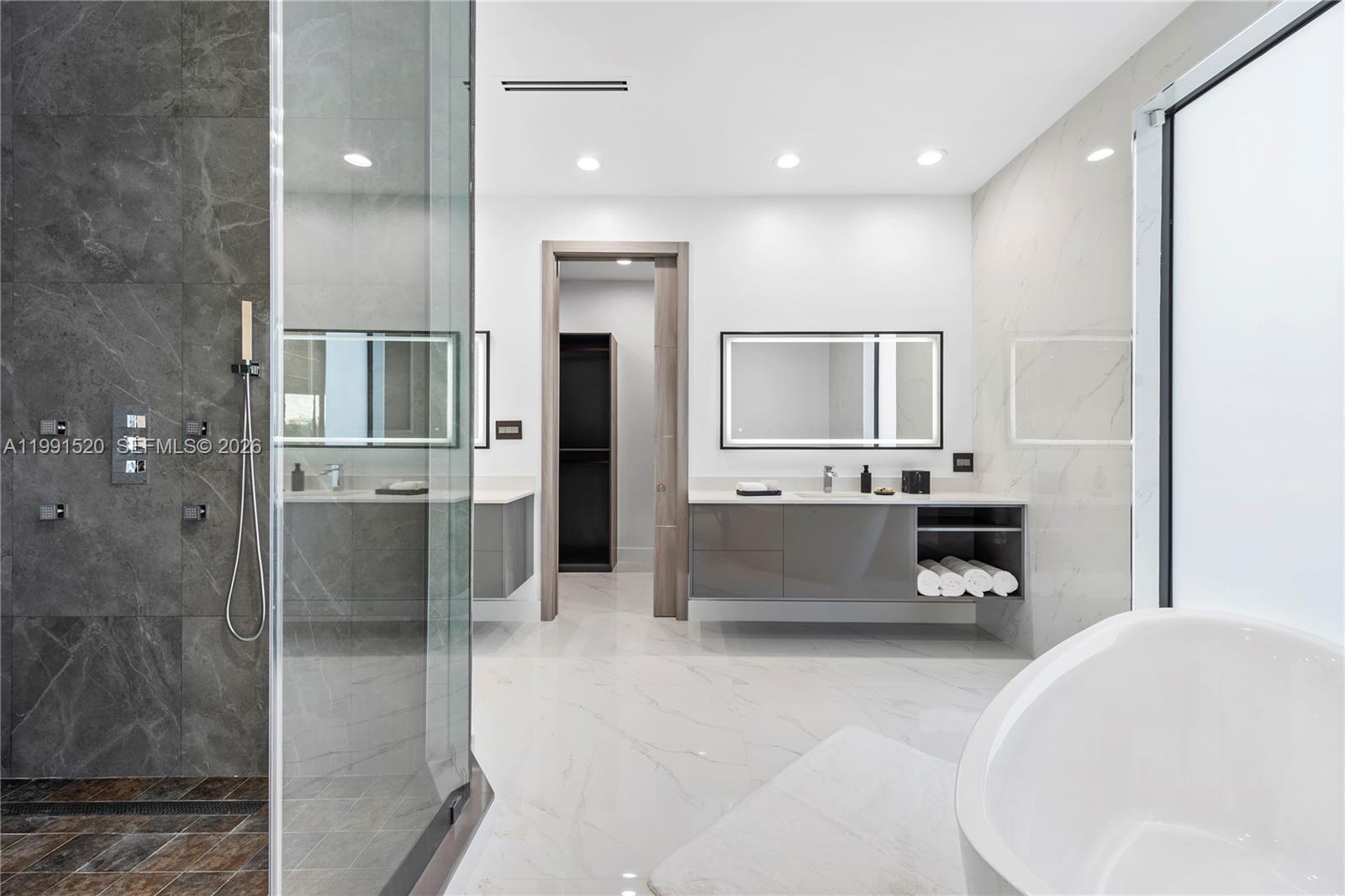BELLE MEADE 1ST ADDN - Residential