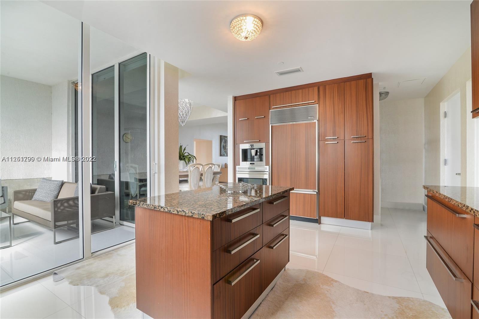 TDR TOWER III CONDO - Residential Lease
