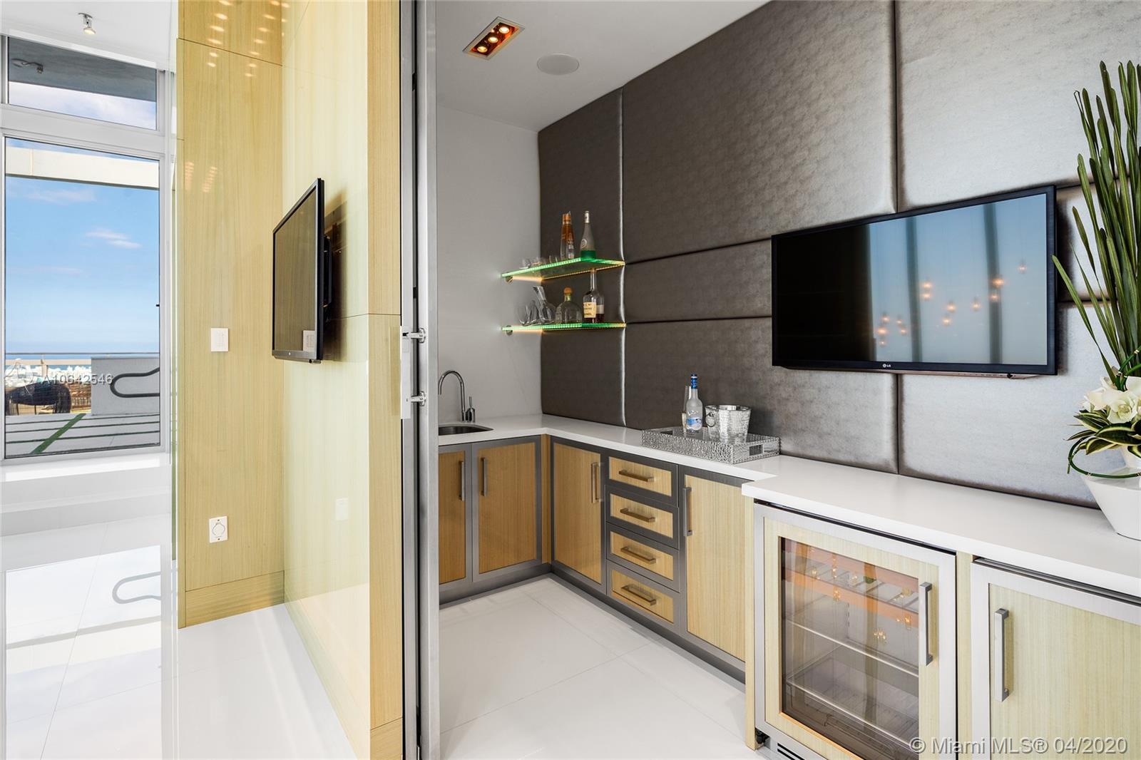 MARQUIS CONDO - Residential