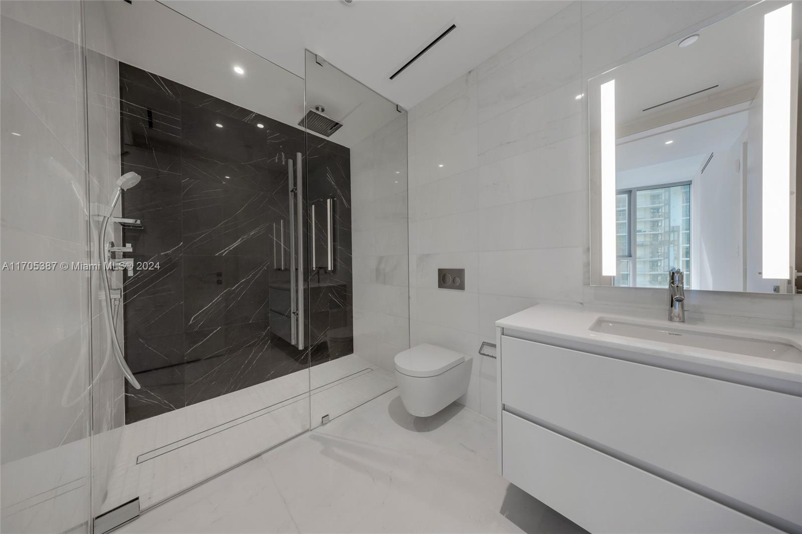 Aston Martin Residences - Residential