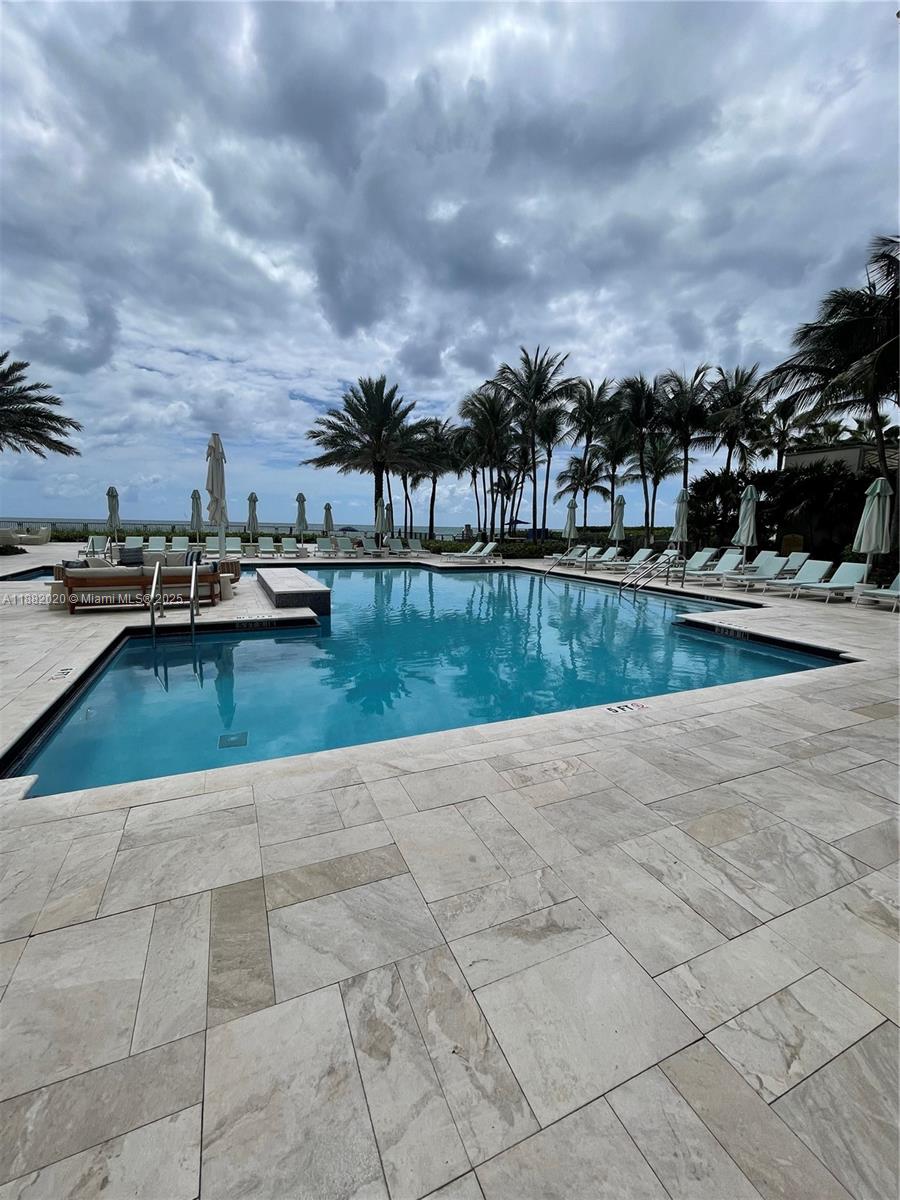 TURNBERRY OCEAN COLONY SO - Residential