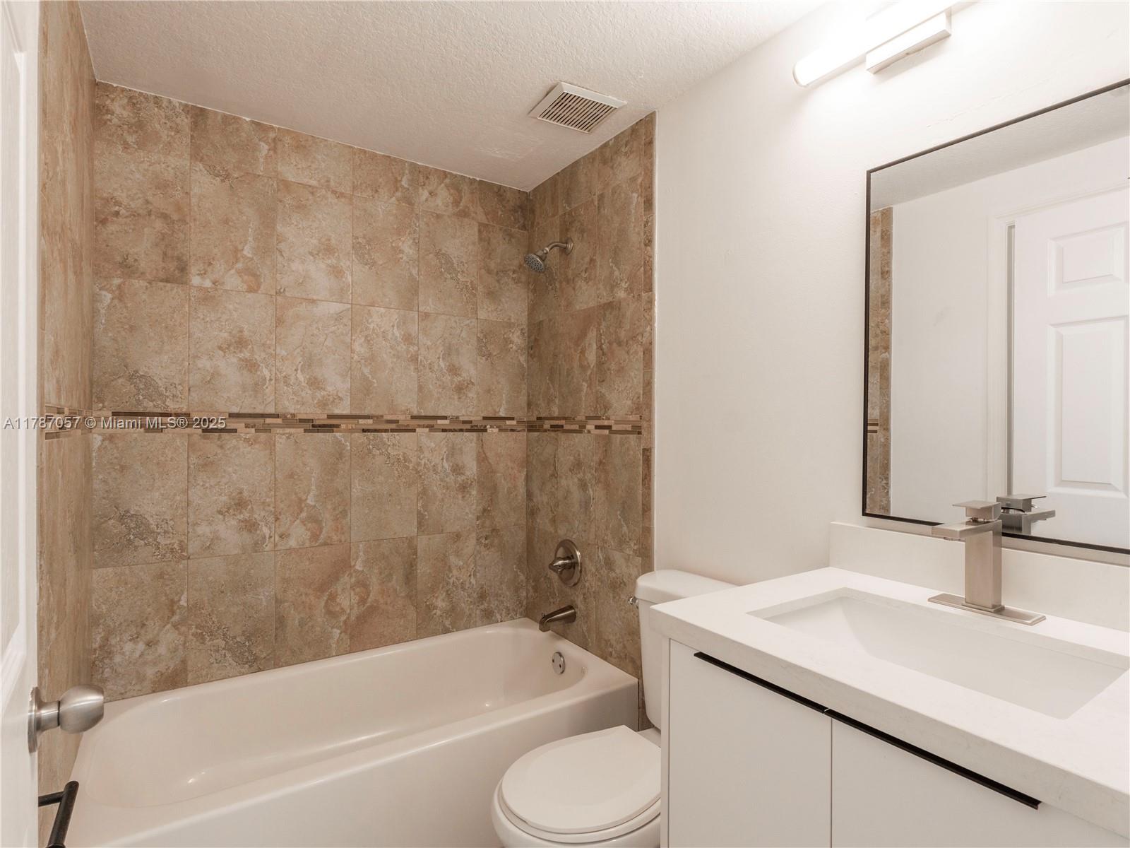 POINCIANA LAKES VILLAS CO - Residential