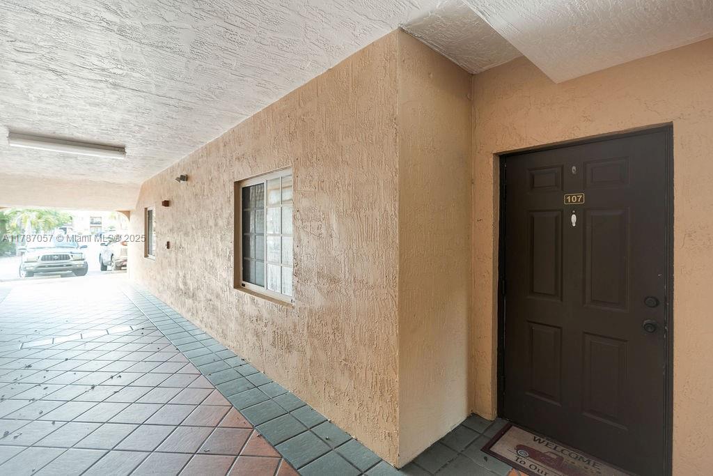 POINCIANA LAKES VILLAS CO - Residential