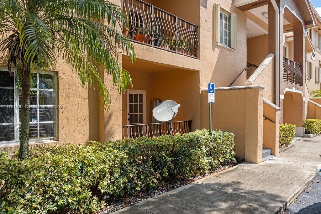 POINCIANA LAKES VILLAS CO - Residential