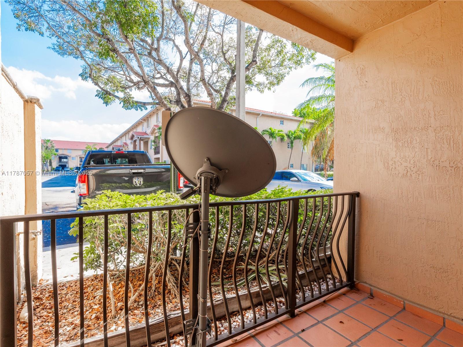 POINCIANA LAKES VILLAS CO - Residential