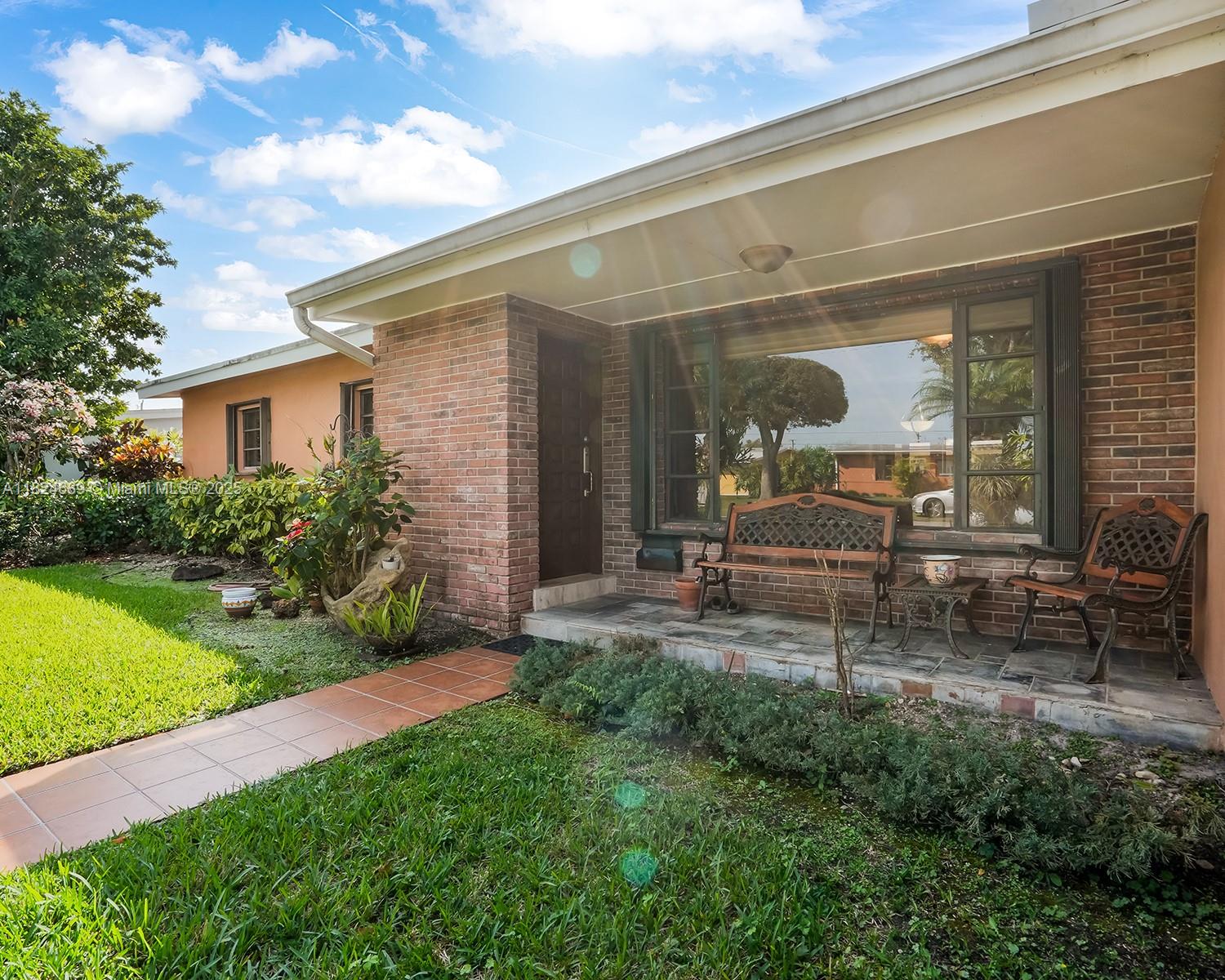 MILLER HEIGHTS SEC 4 - Residential Lease