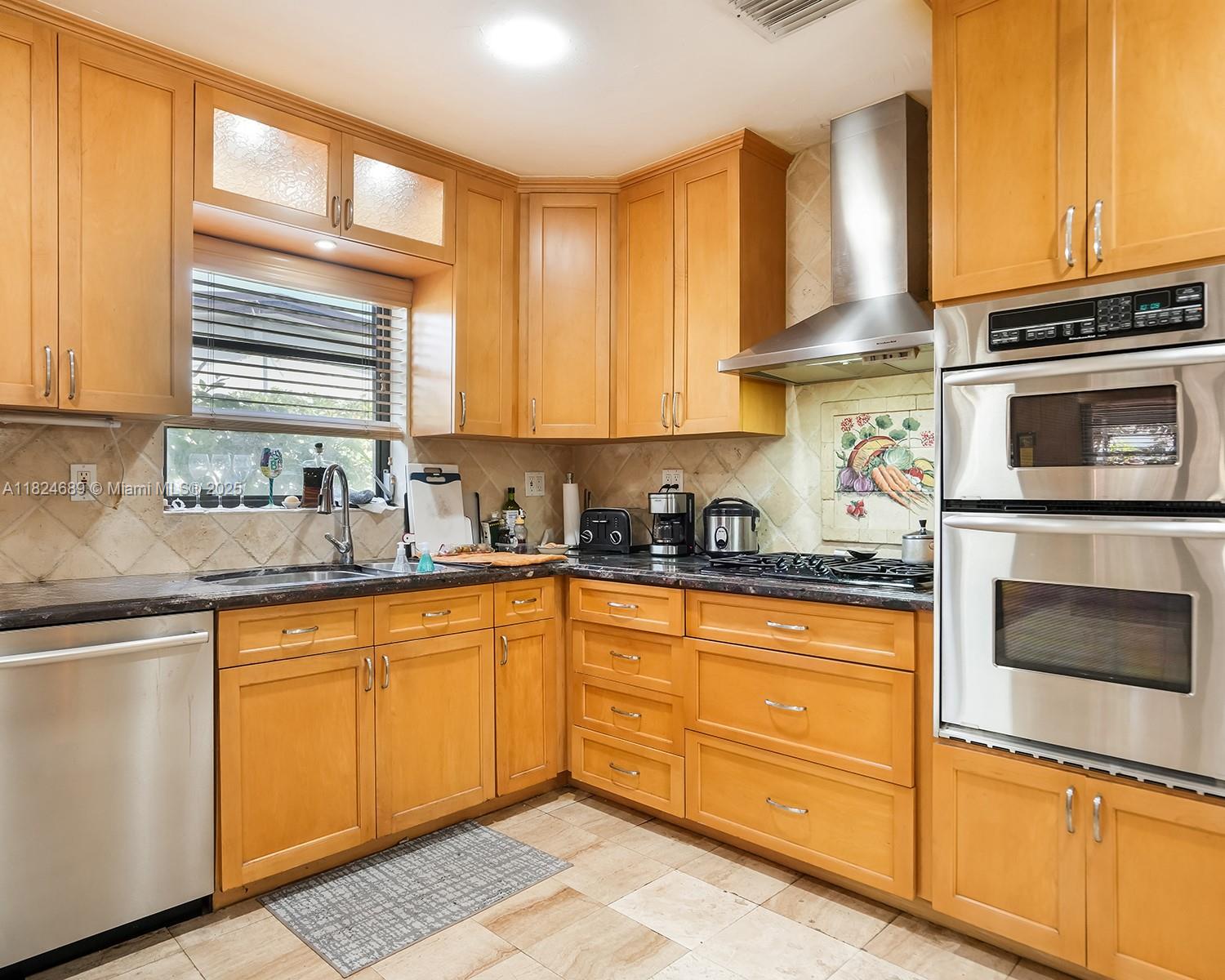MILLER HEIGHTS SEC 4 - Residential Lease