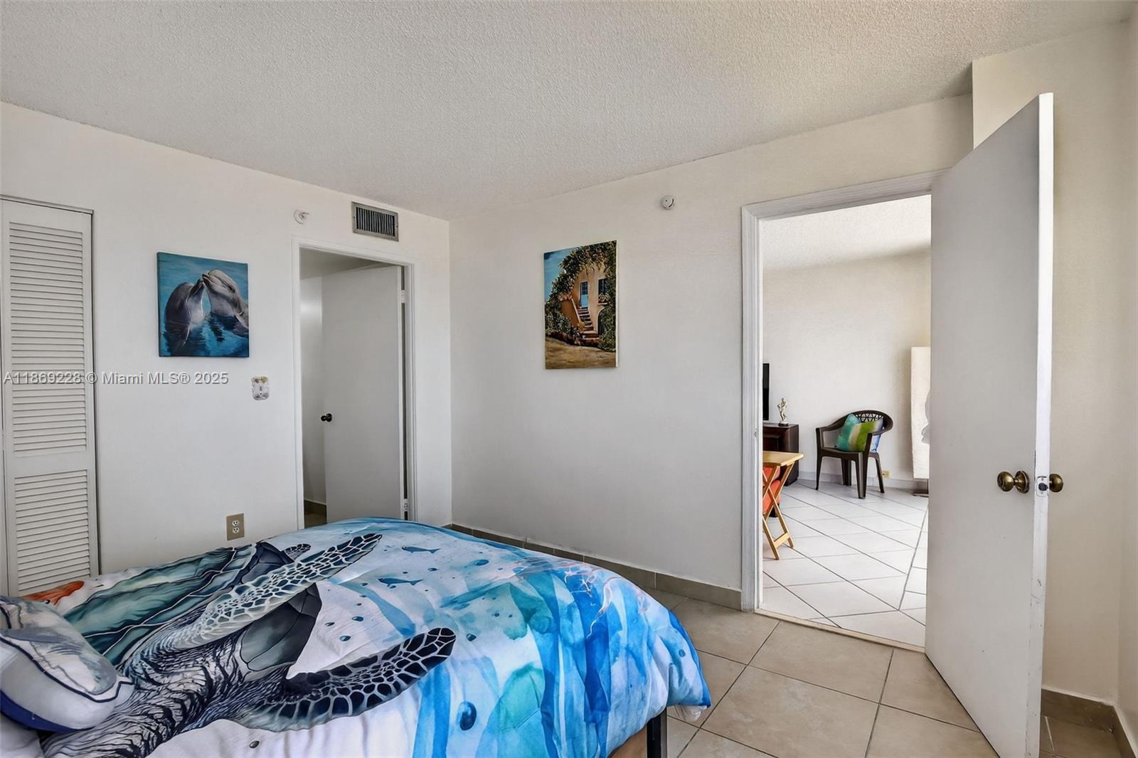 WINSTON TOWERS 600 CONDO - Residential