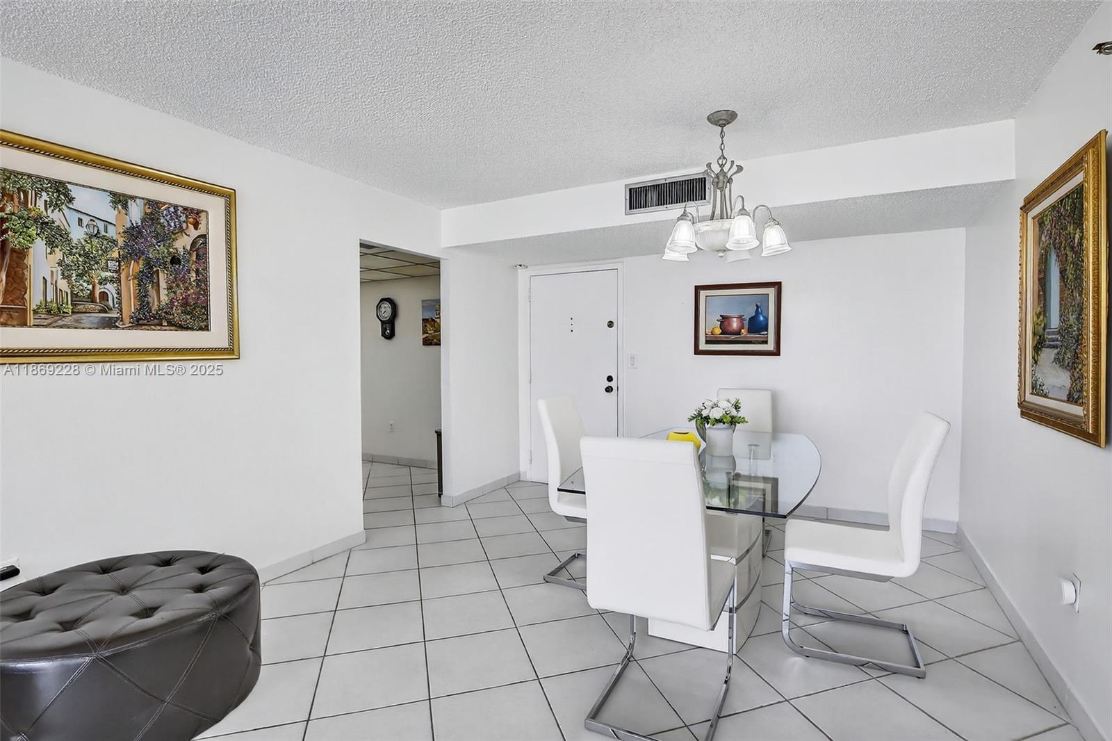 WINSTON TOWERS 600 CONDO - Residential