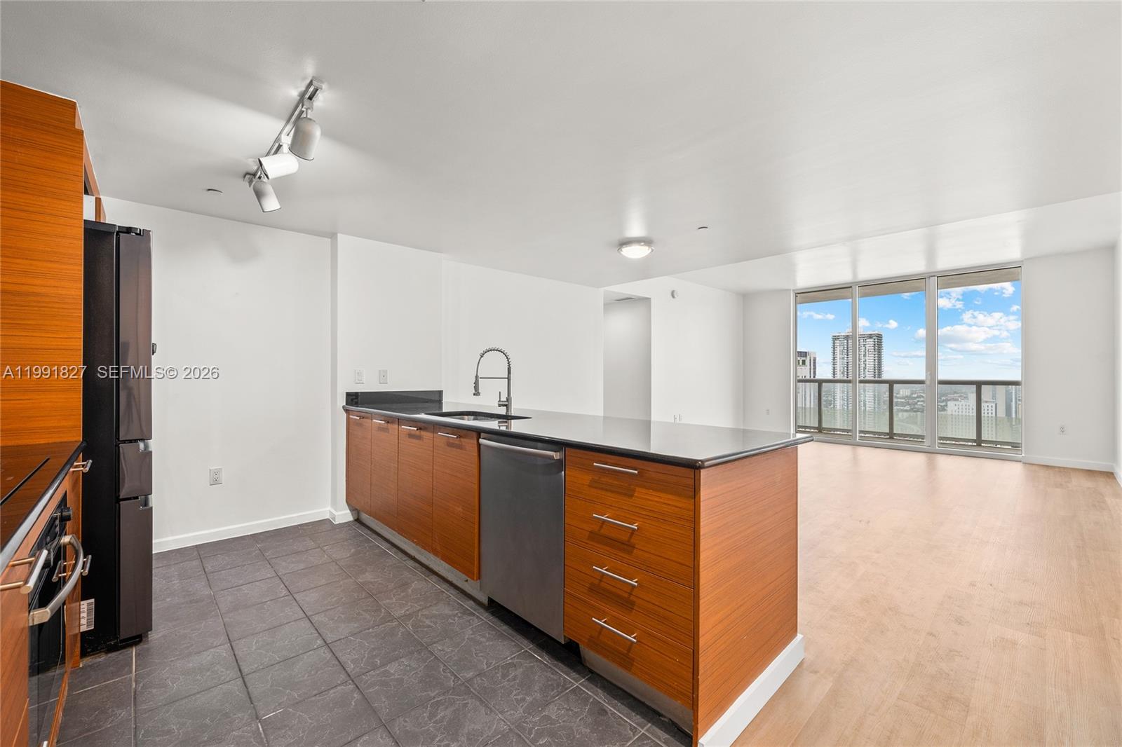 50 BISCAYNE CONDO - Residential