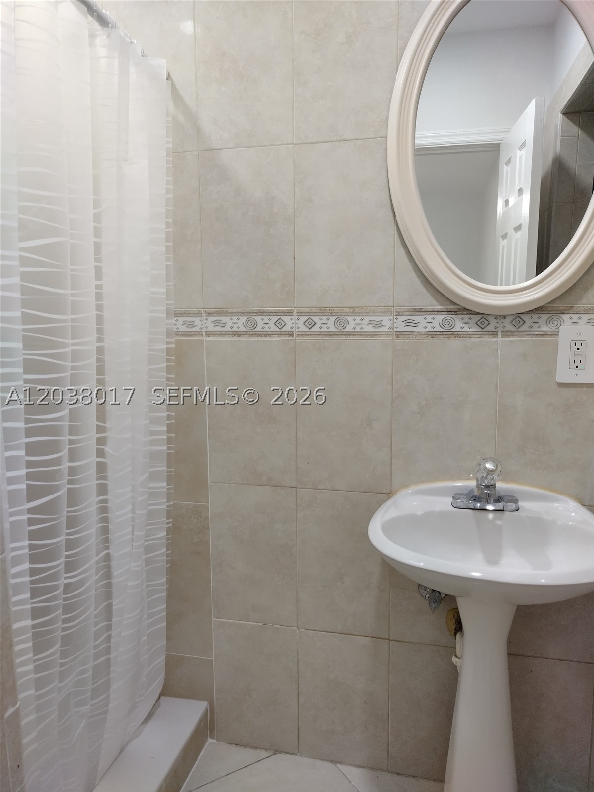NORWOOD SUB - Residential Lease