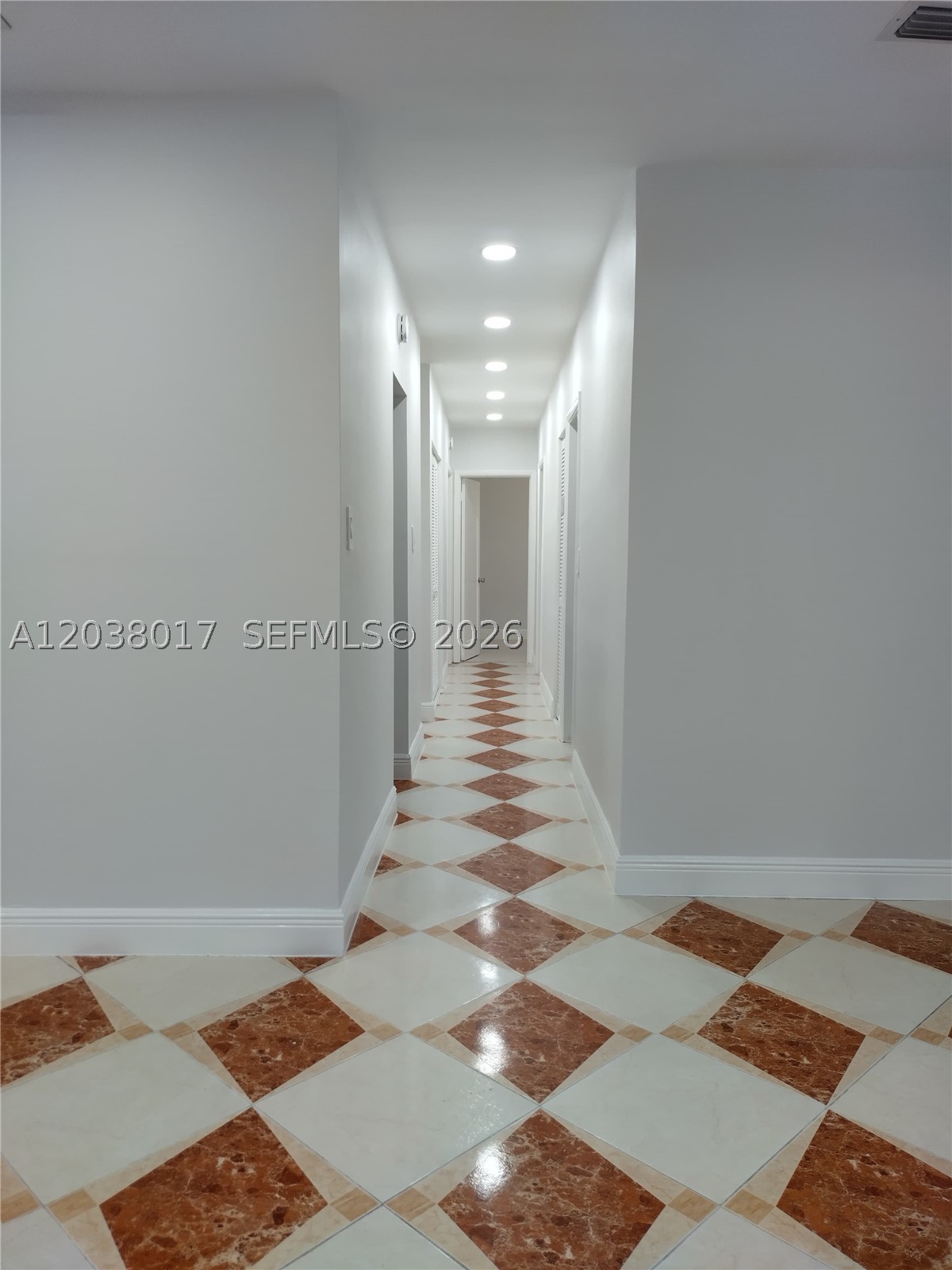 NORWOOD SUB - Residential Lease