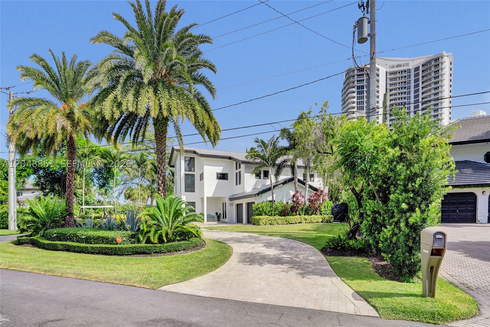 GOLDEN ISLES ESTATES FIRS - Residential