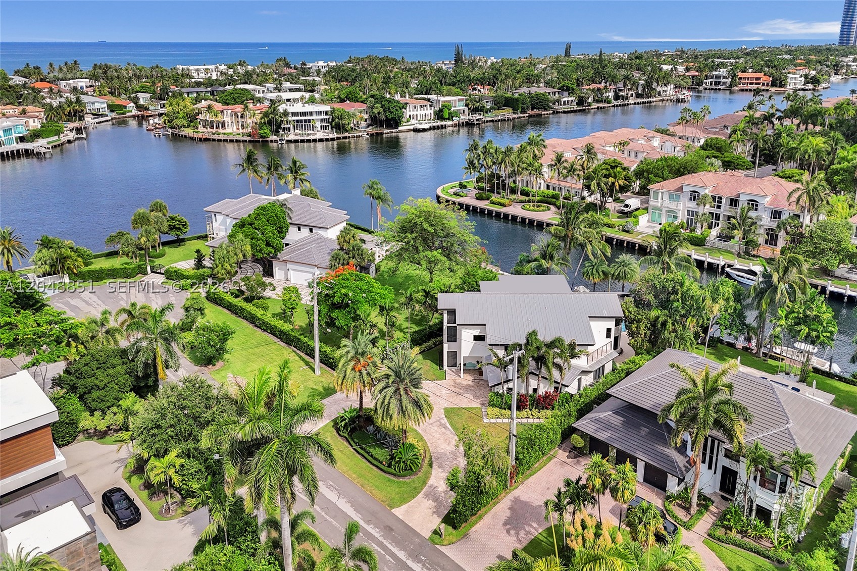 GOLDEN ISLES ESTATES FIRS - Residential