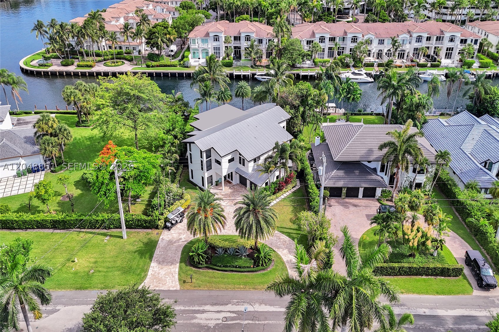 GOLDEN ISLES ESTATES FIRS - Residential