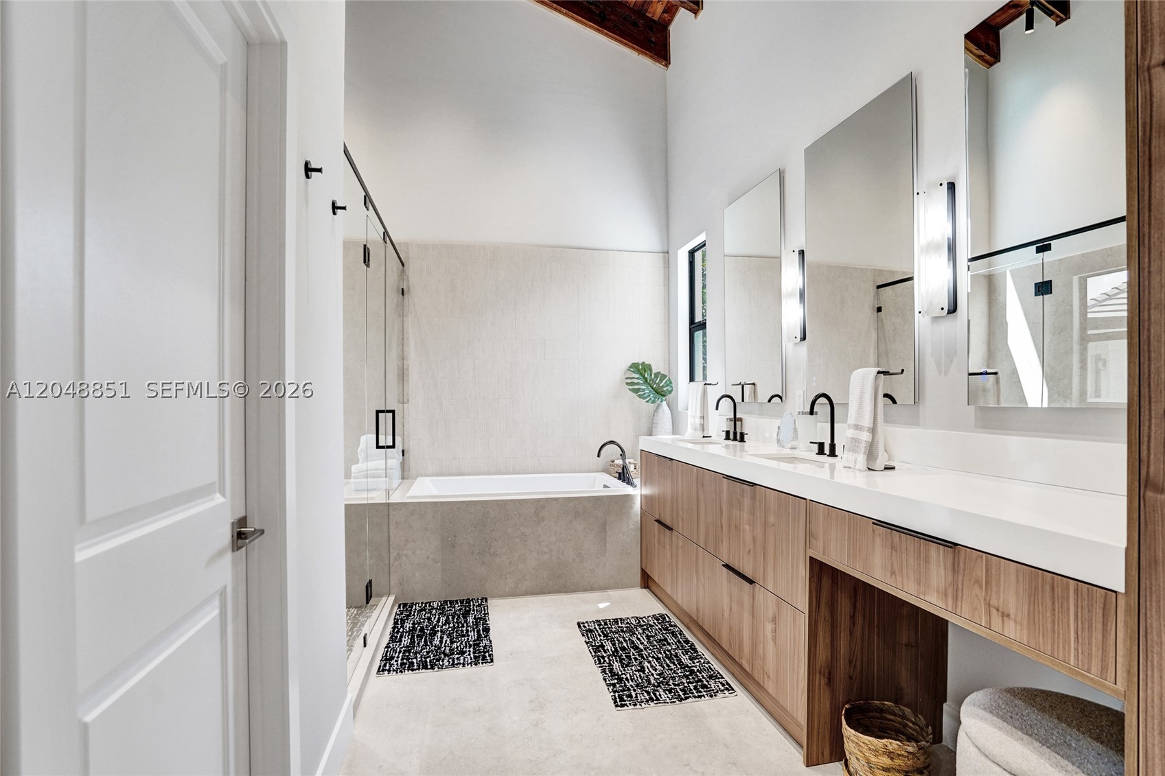 GOLDEN ISLES ESTATES FIRS - Residential