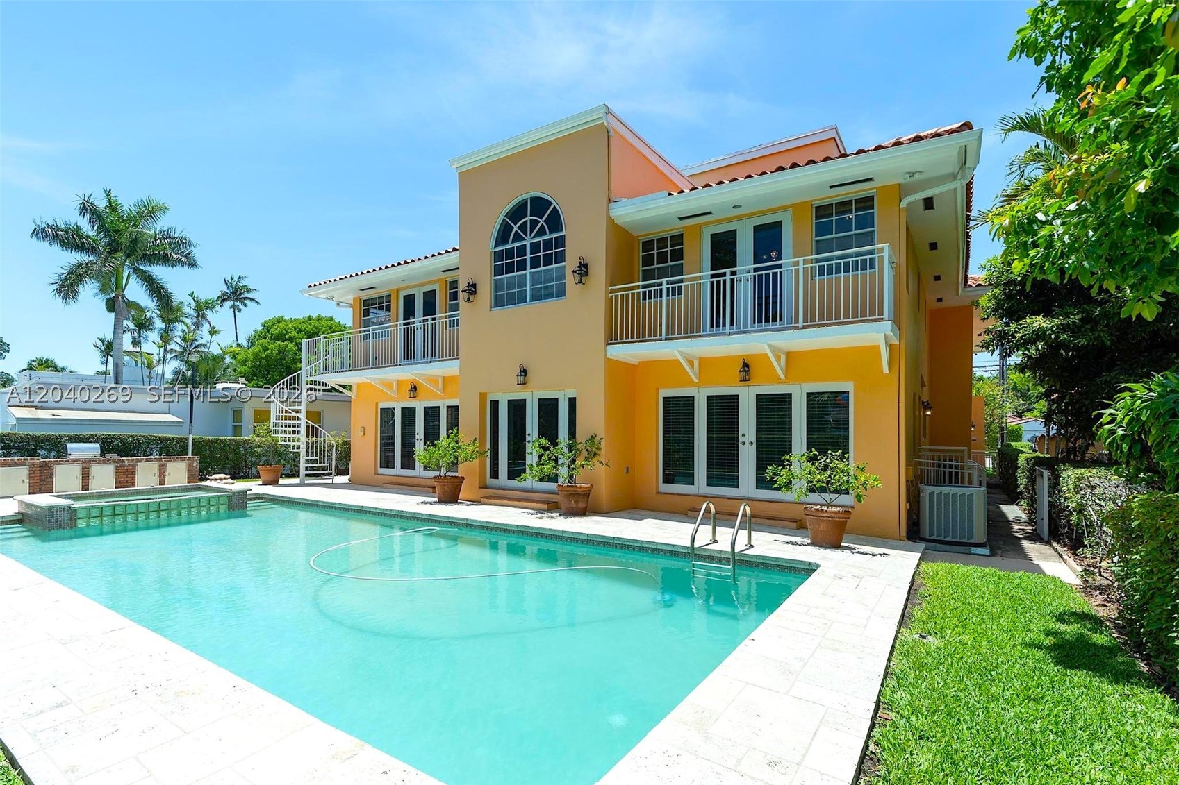 LA GORCE GOLF SUB - Residential