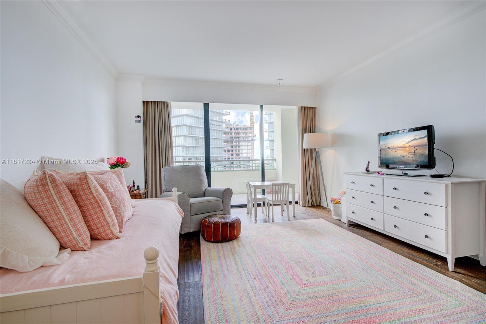 THE TOWER RESIDENCES COND - Residential Lease