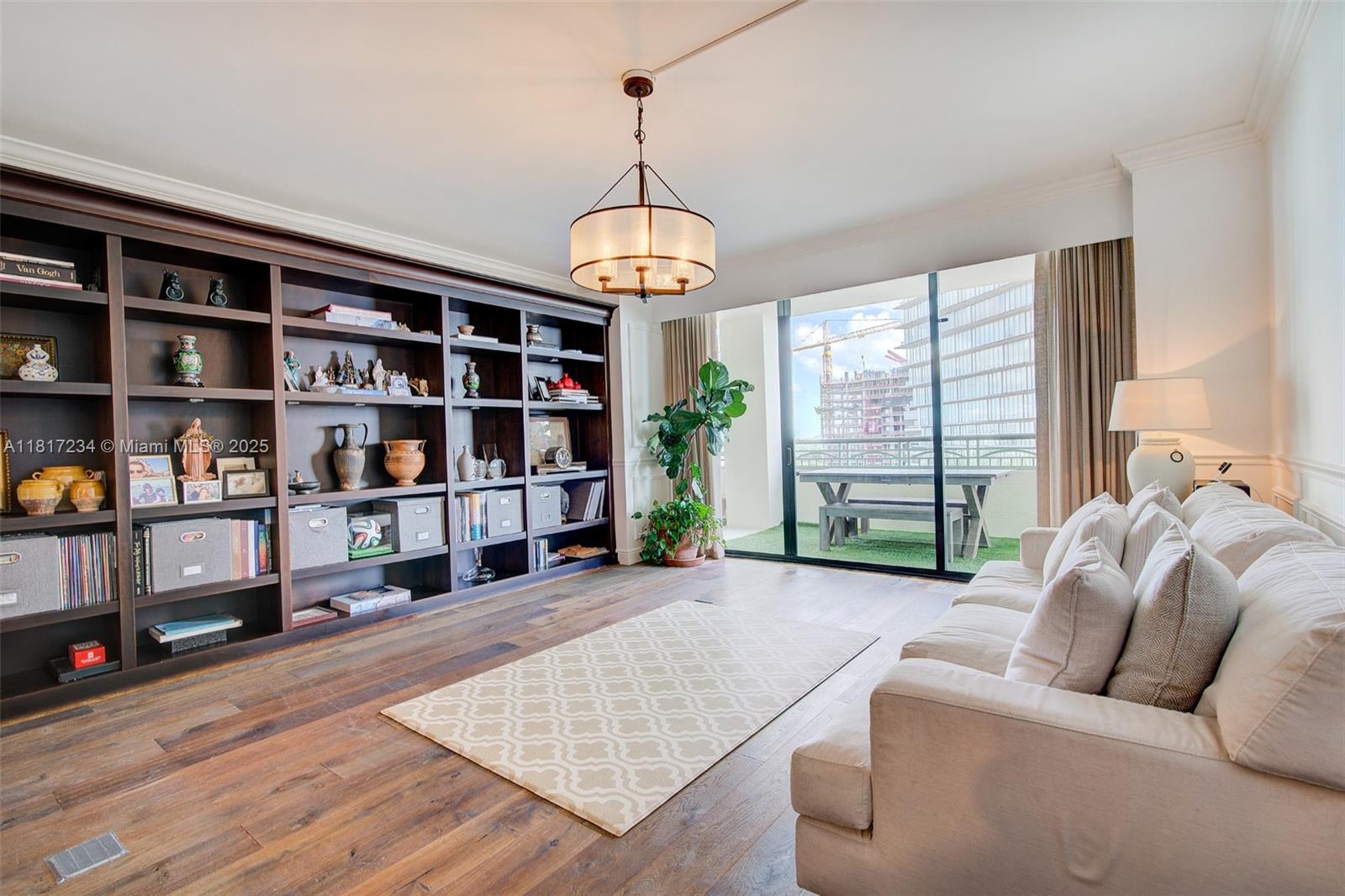 THE TOWER RESIDENCES COND - Residential Lease
