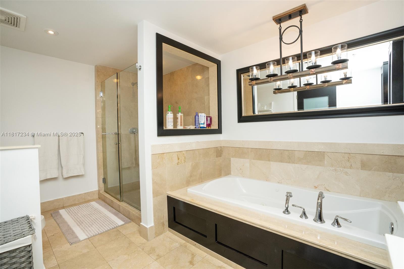 THE TOWER RESIDENCES COND - Residential Lease