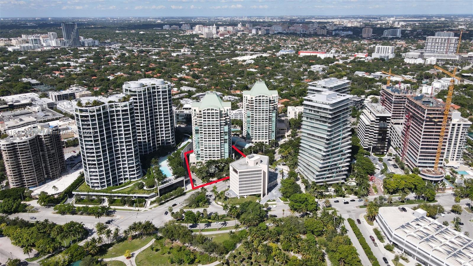 THE TOWER RESIDENCES COND - Residential Lease