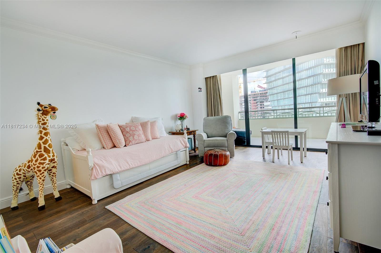 THE TOWER RESIDENCES COND - Residential Lease