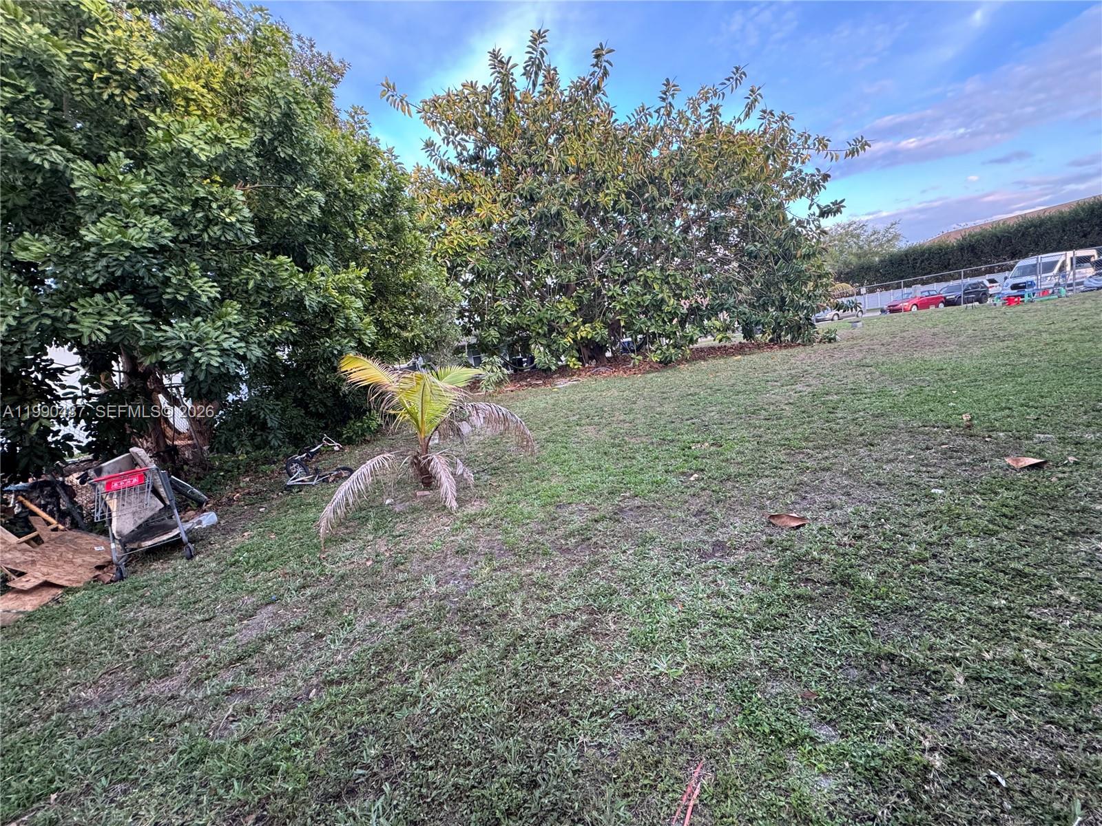ELMVALE CONDO - Residential