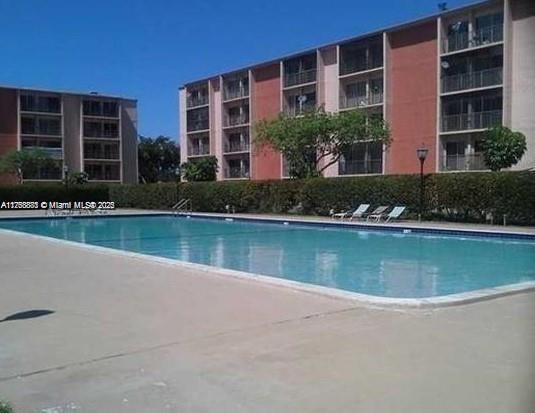 LAKESHORE AT UNIVERSITY P - Residential Lease