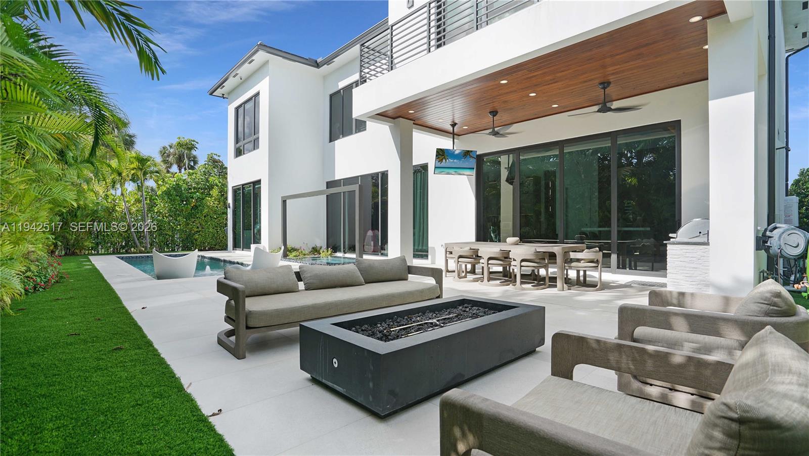 LEFT BANK ESTATES - Residential