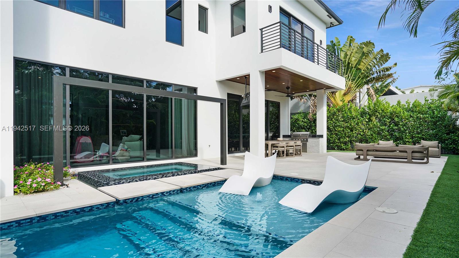 LEFT BANK ESTATES - Residential