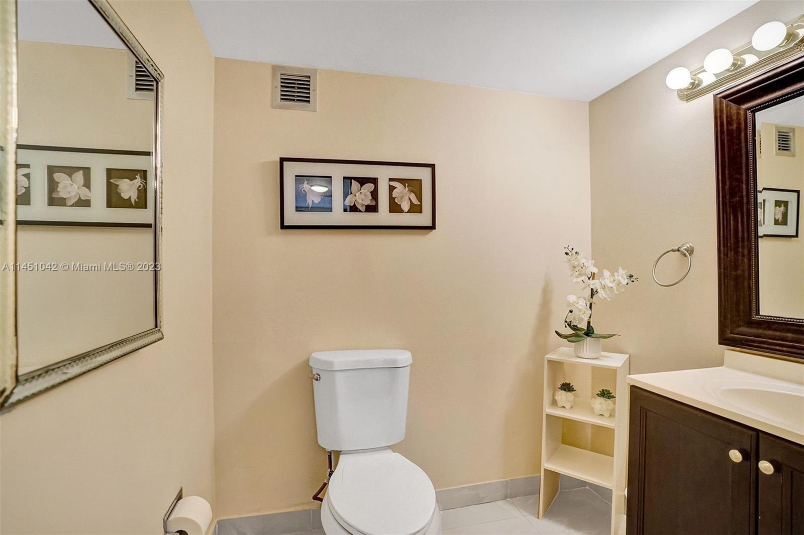 OLYMPUS CONDO PHASE - Residential