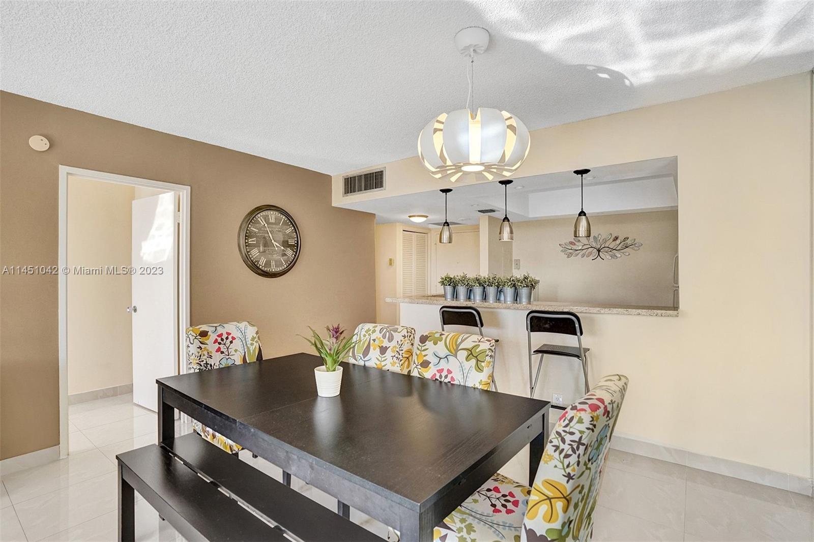 OLYMPUS CONDO PHASE - Residential
