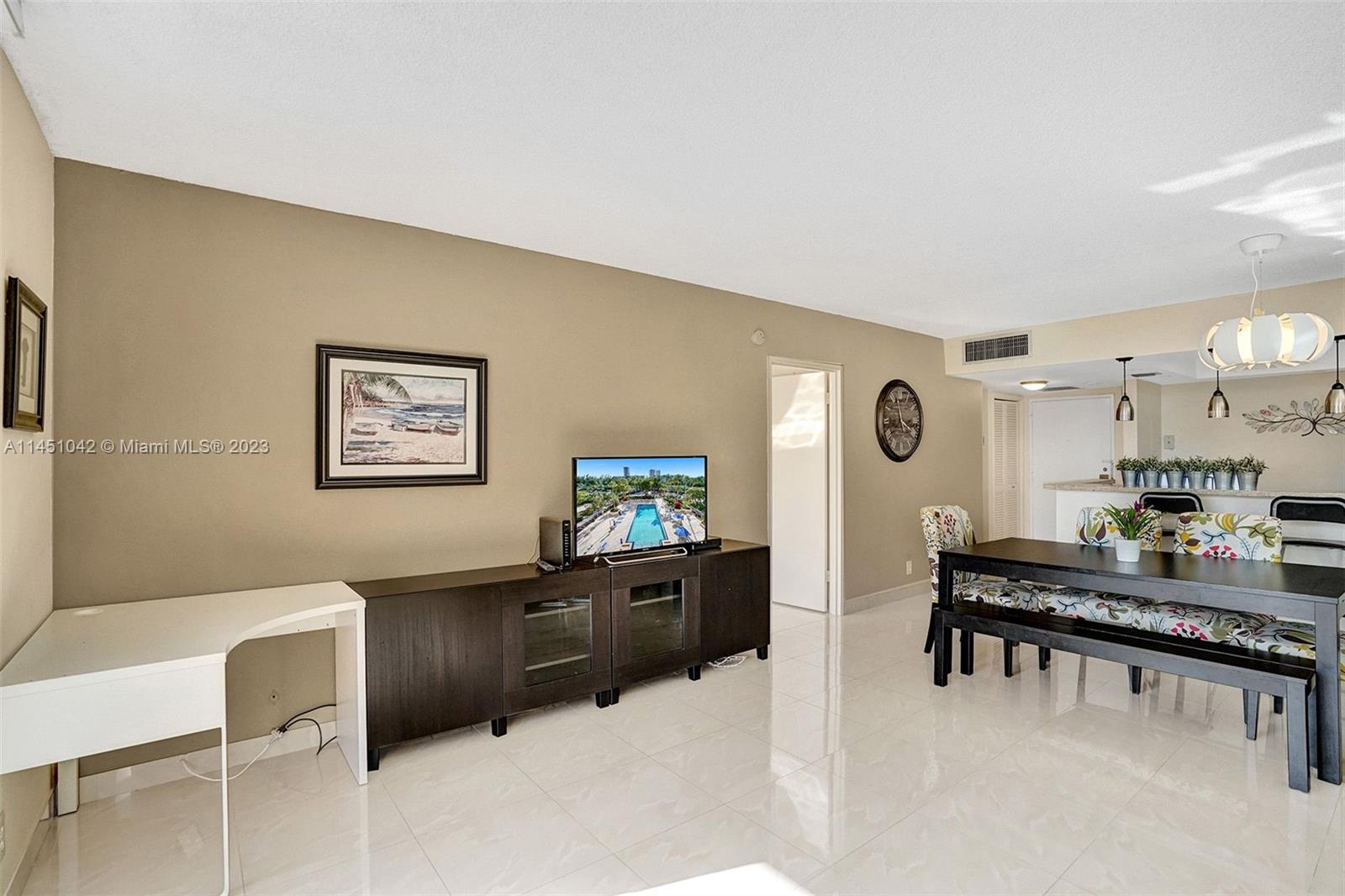OLYMPUS CONDO PHASE - Residential