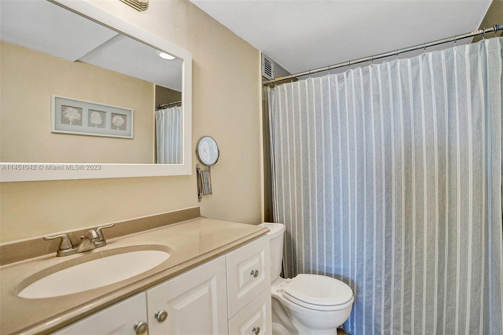 OLYMPUS CONDO PHASE - Residential