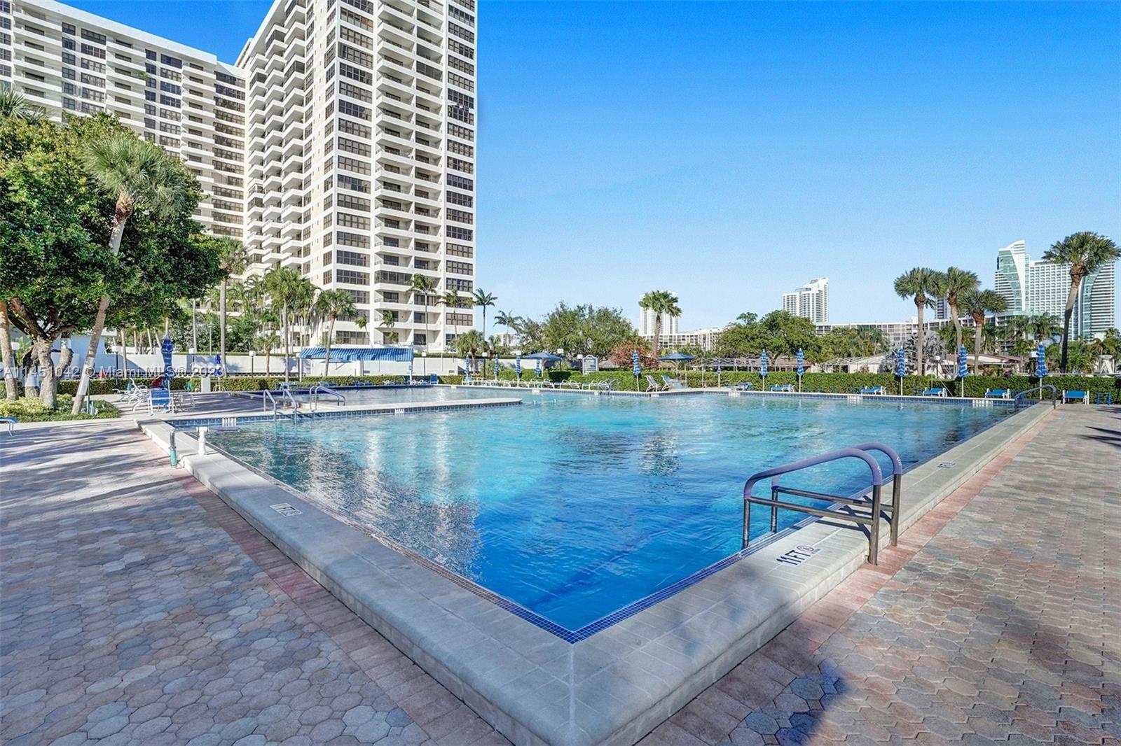 OLYMPUS CONDO PHASE - Residential