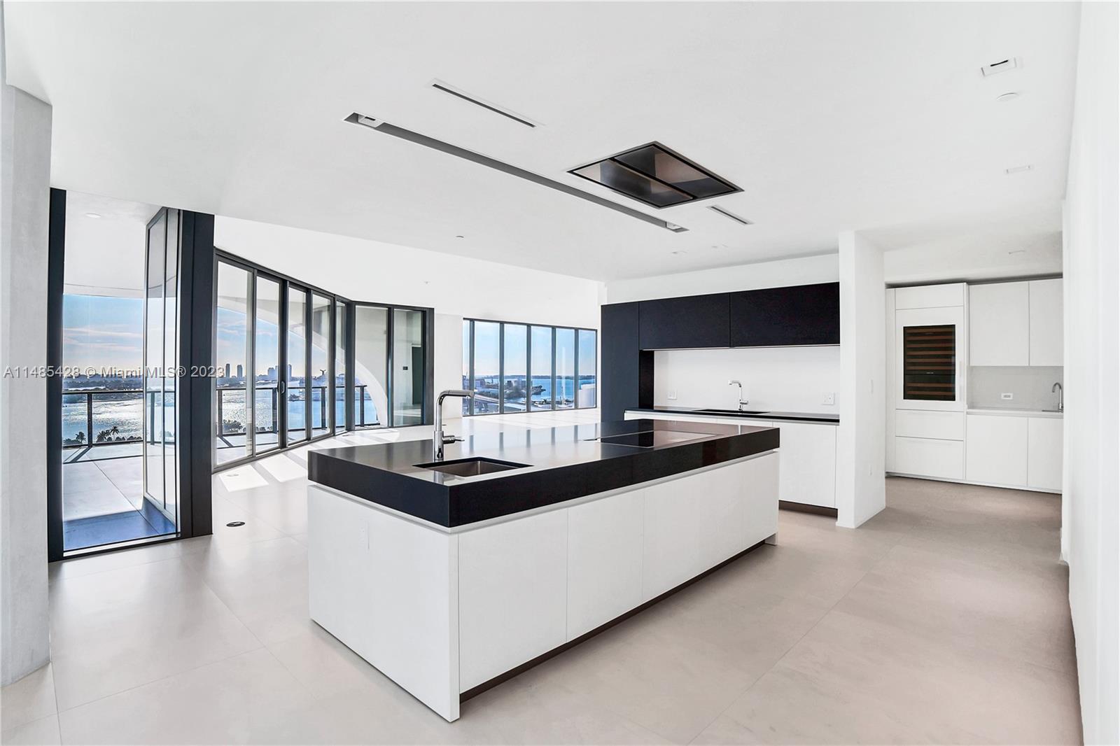 ONE THOUSAND MUSEUM CONDO - Residential