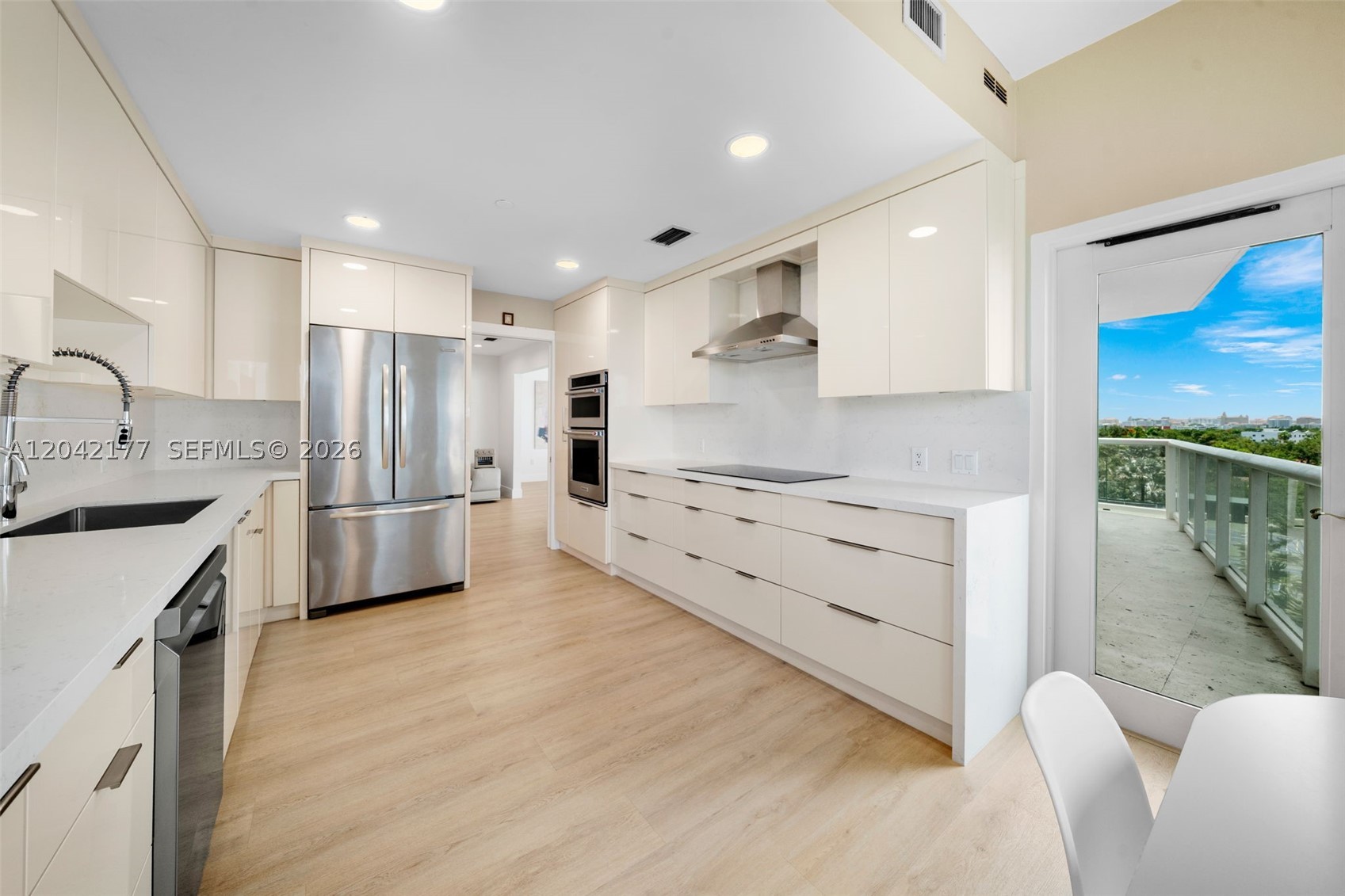GROVE HILL TOWER CONDO - Residential Lease