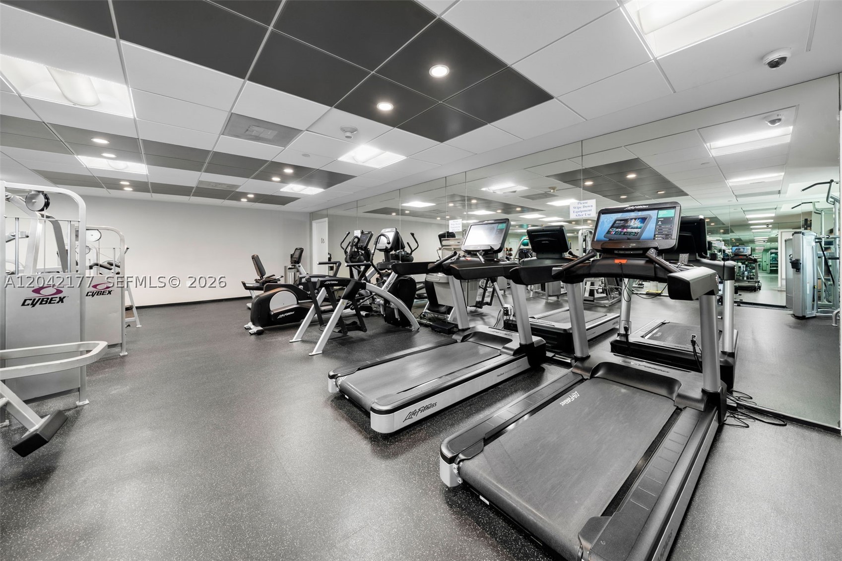 GROVE HILL TOWER CONDO - Residential Lease