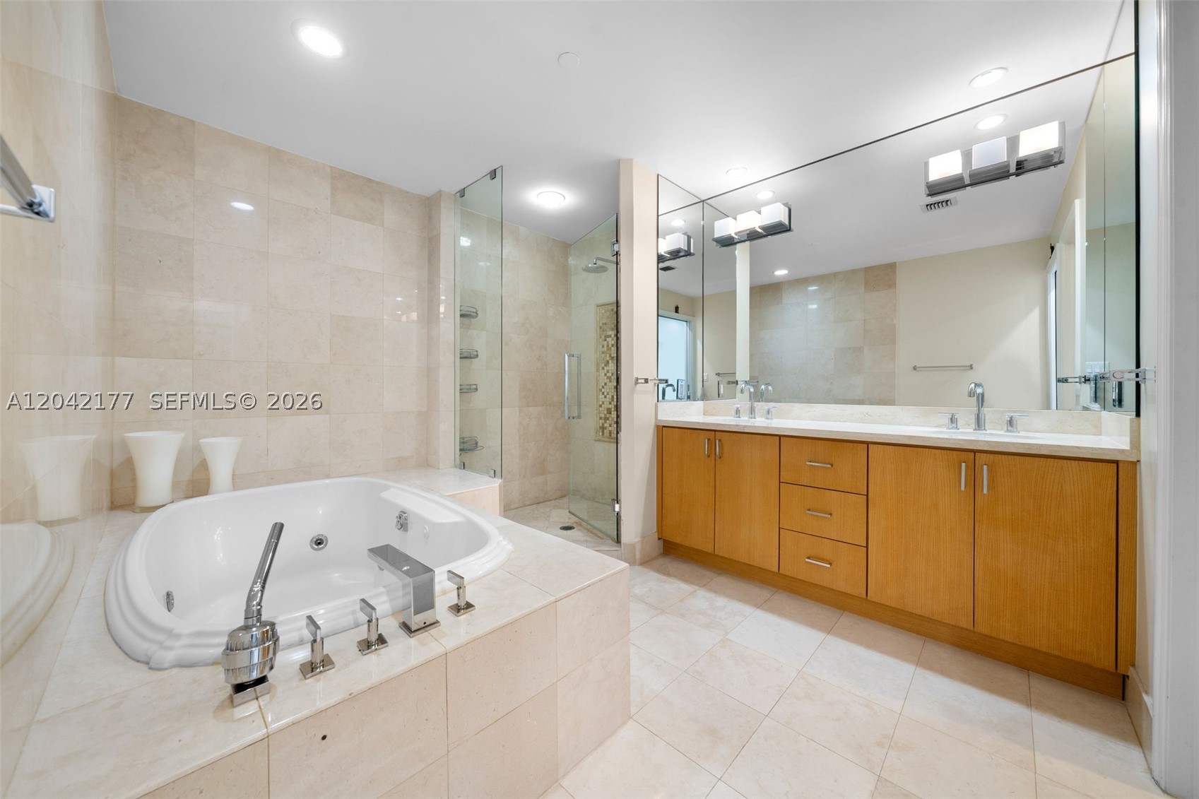 GROVE HILL TOWER CONDO - Residential Lease