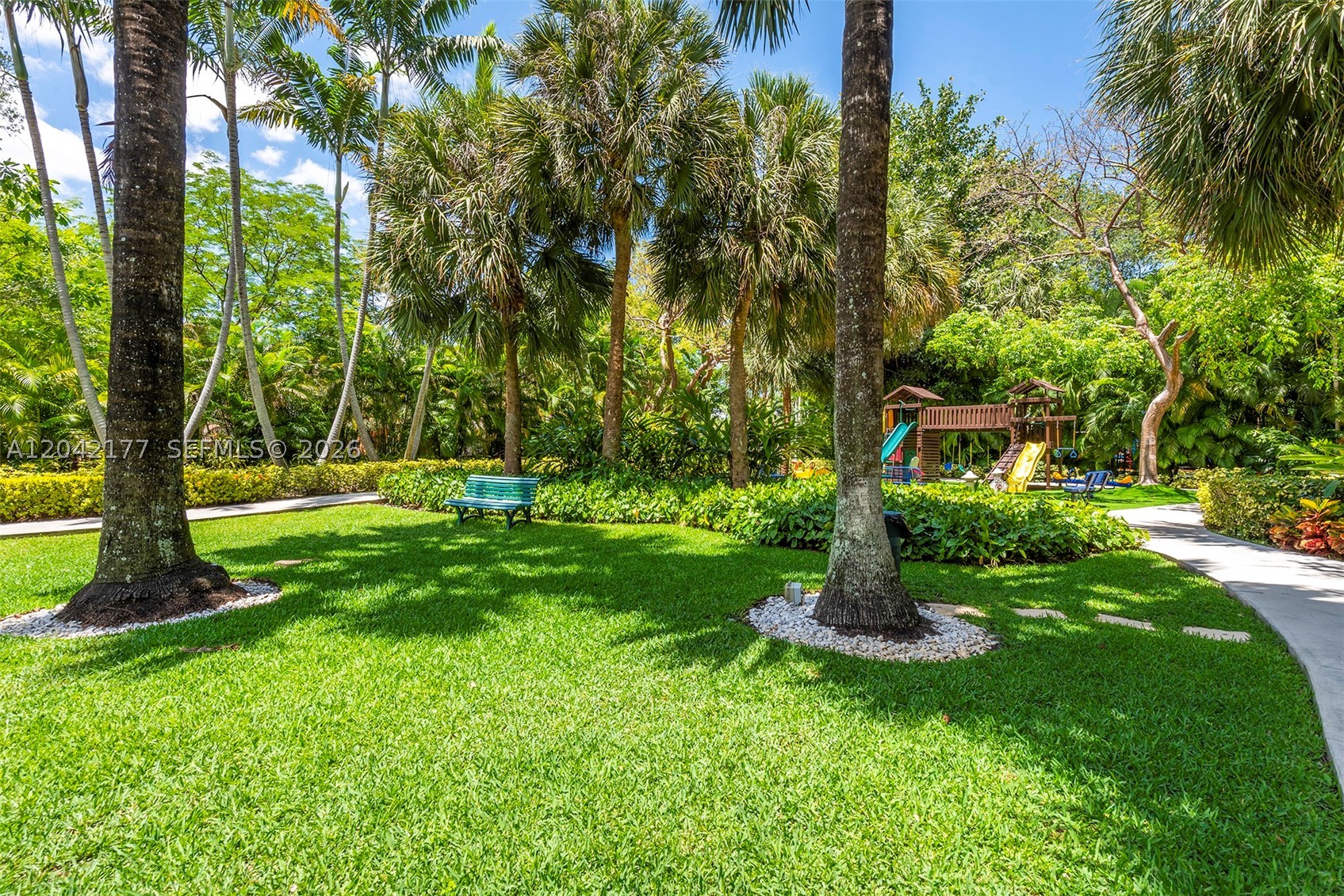 GROVE HILL TOWER CONDO - Residential Lease