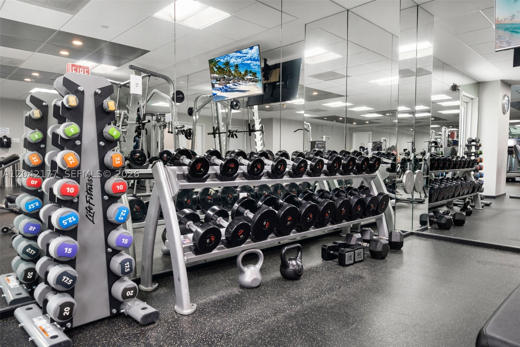GROVE HILL TOWER CONDO - Residential Lease