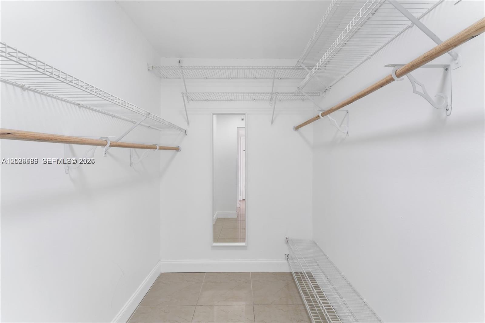 GREYNOLDS PARK CLUB CONDO - Residential