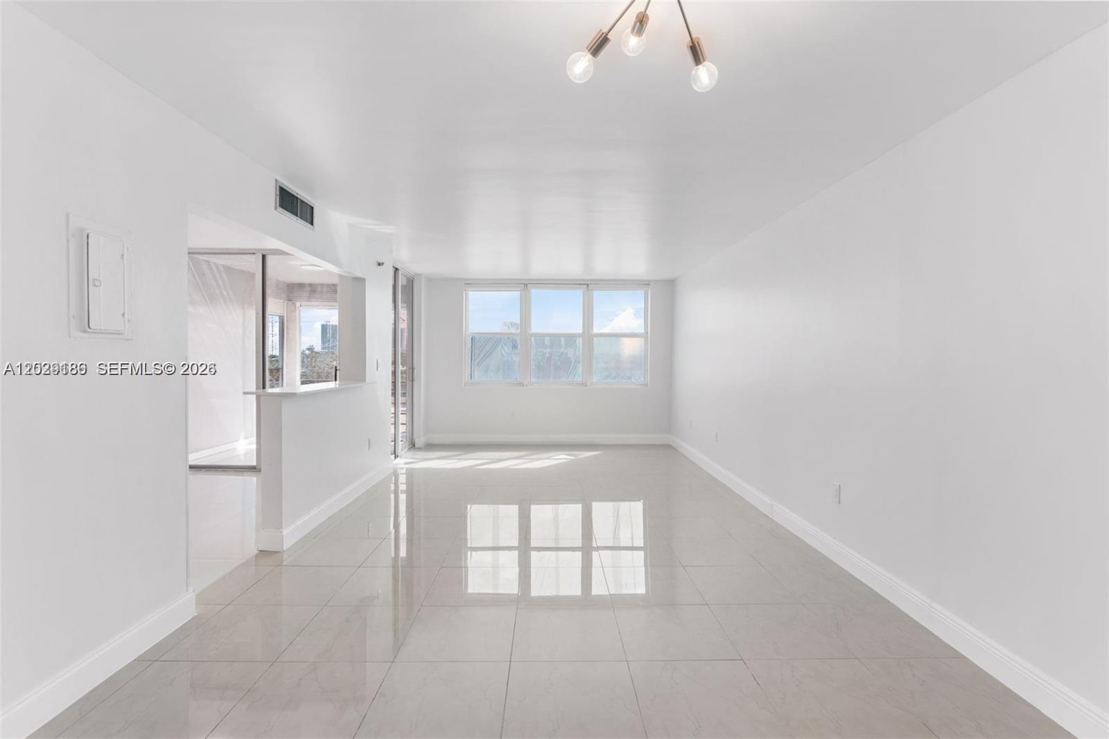 GREYNOLDS PARK CLUB CONDO - Residential