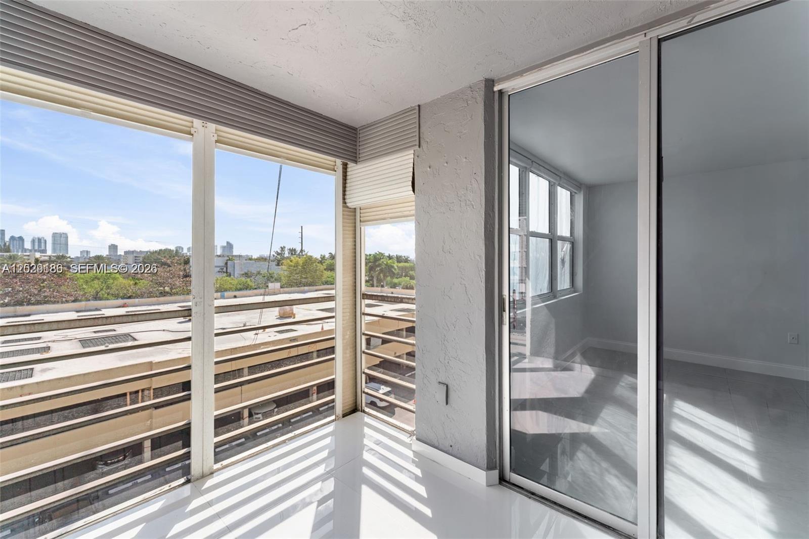 GREYNOLDS PARK CLUB CONDO - Residential