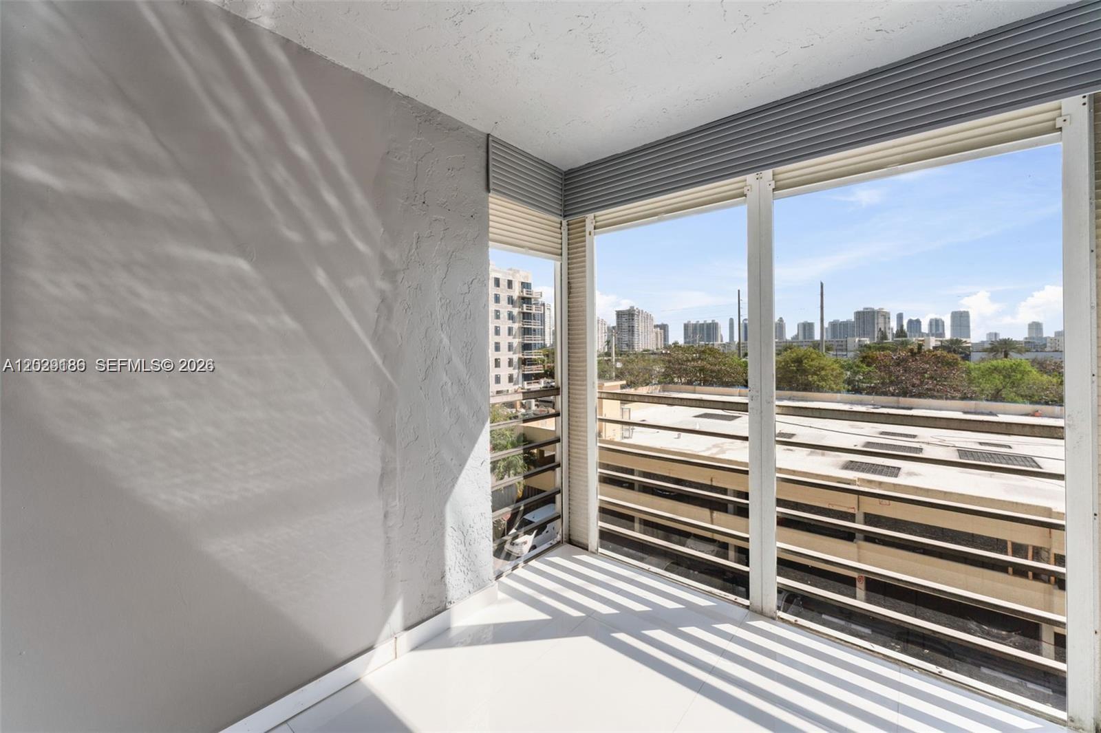 GREYNOLDS PARK CLUB CONDO - Residential